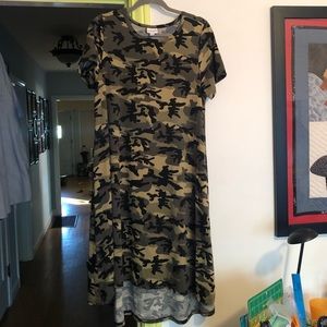 LuLaRoe Carly Size Large